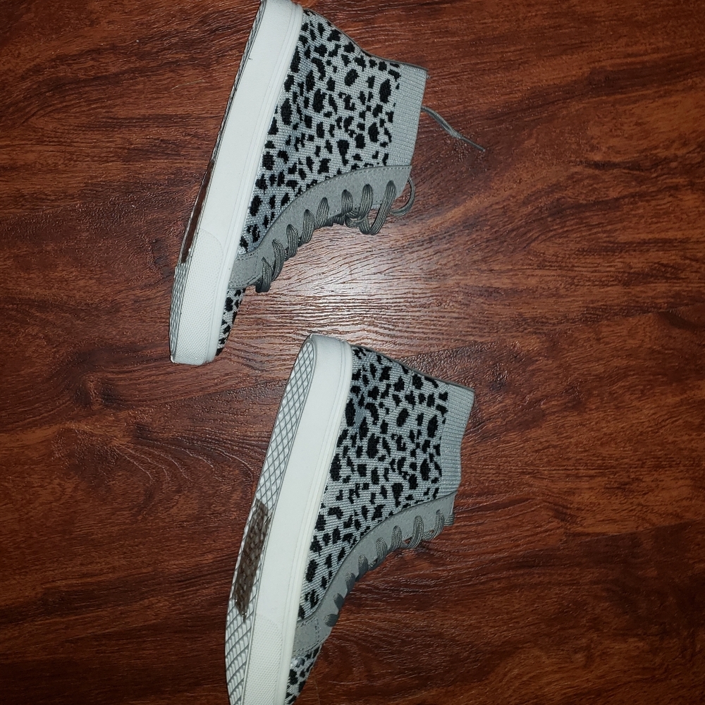 NWT! Animal Print Shoes